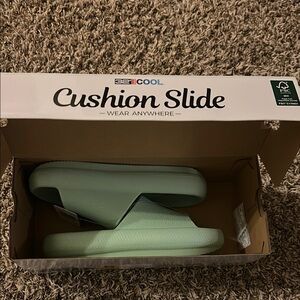 Be Cool Mint Green Cushion Slide Sandals